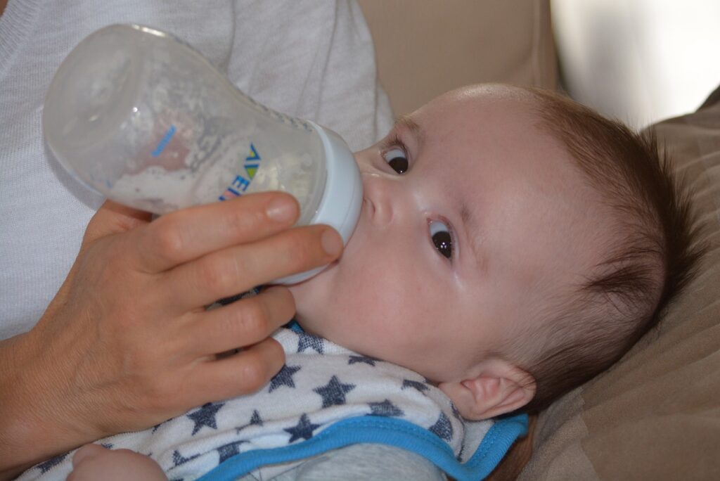 ミルク拒否　哺乳瓶拒否
胎児発育不全　早産